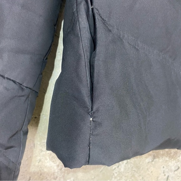 Sisley black zip up puffer jacket small - Picture 8 of 8